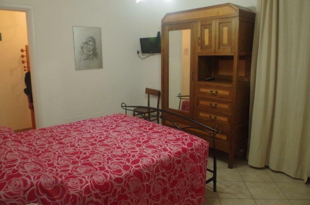 B&B Zia Lina Dongo Buitenkant foto