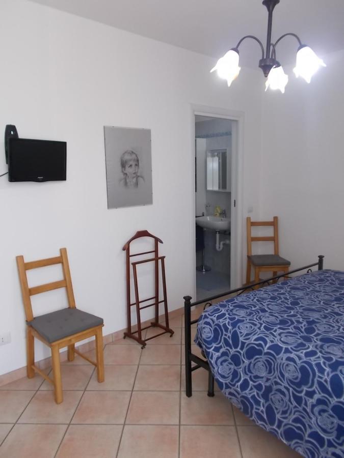 B&B Zia Lina Dongo Buitenkant foto