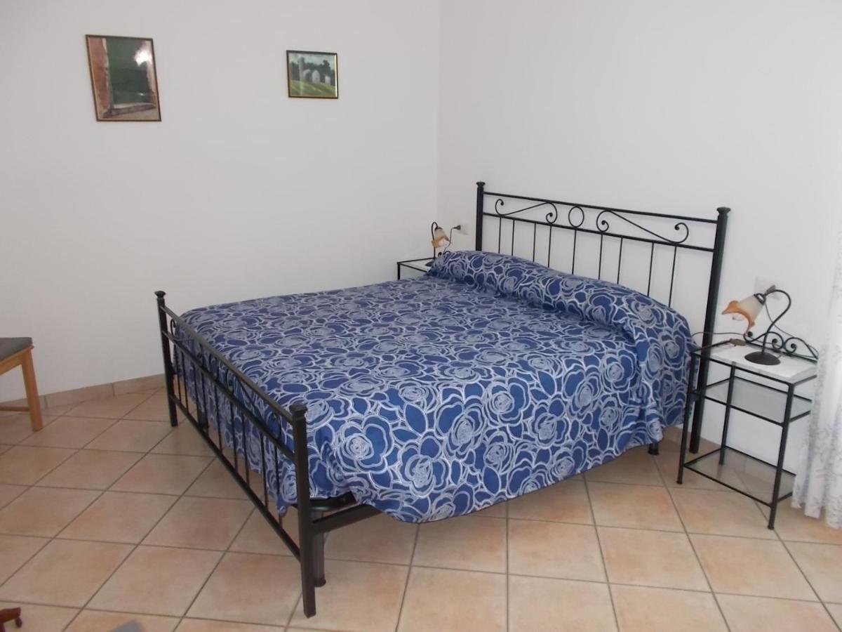 B&B Zia Lina Dongo Buitenkant foto