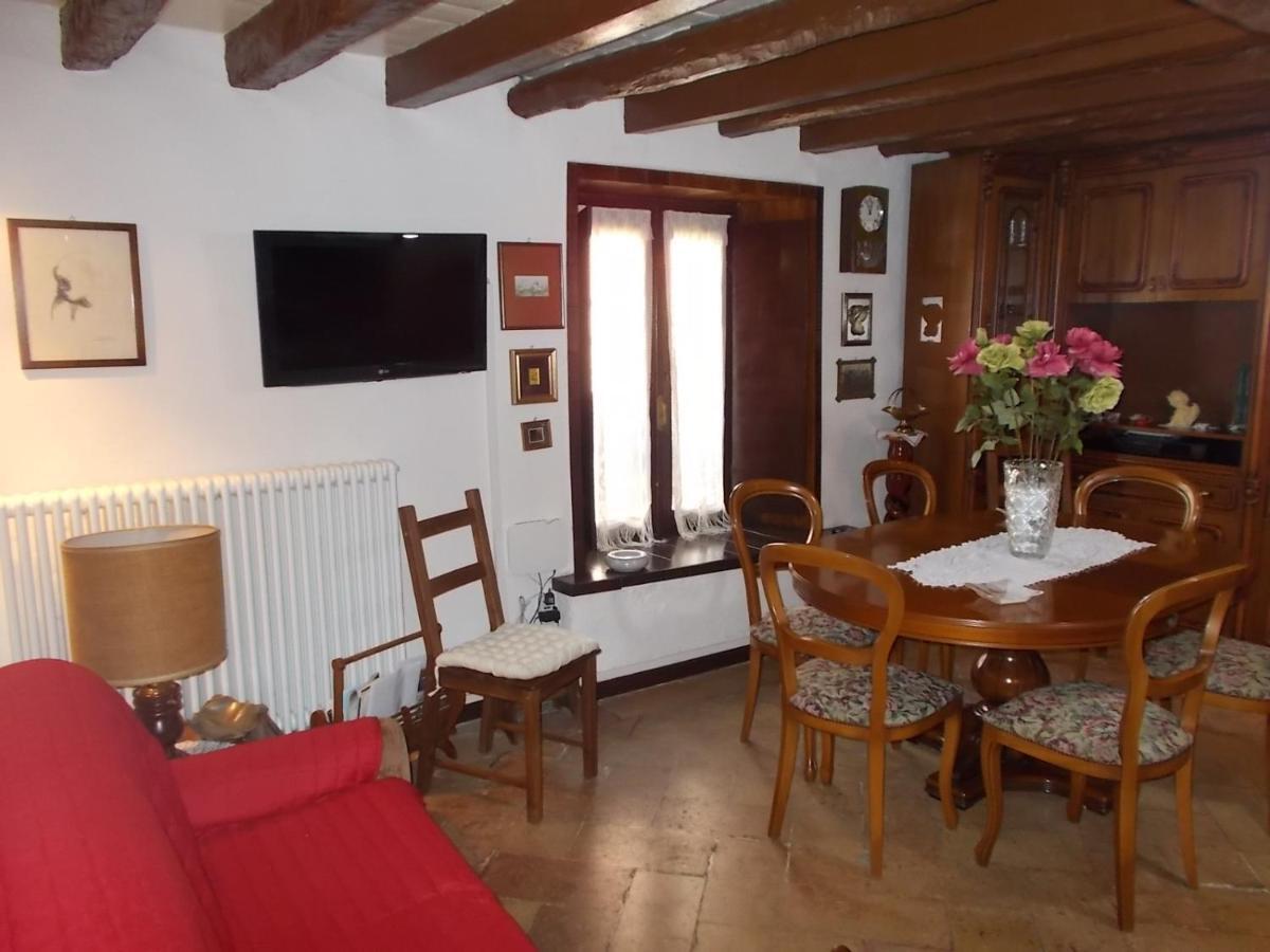 B&B Zia Lina Dongo Buitenkant foto