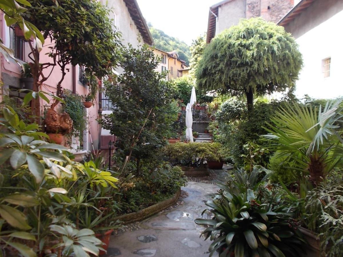 B&B Zia Lina Dongo Buitenkant foto